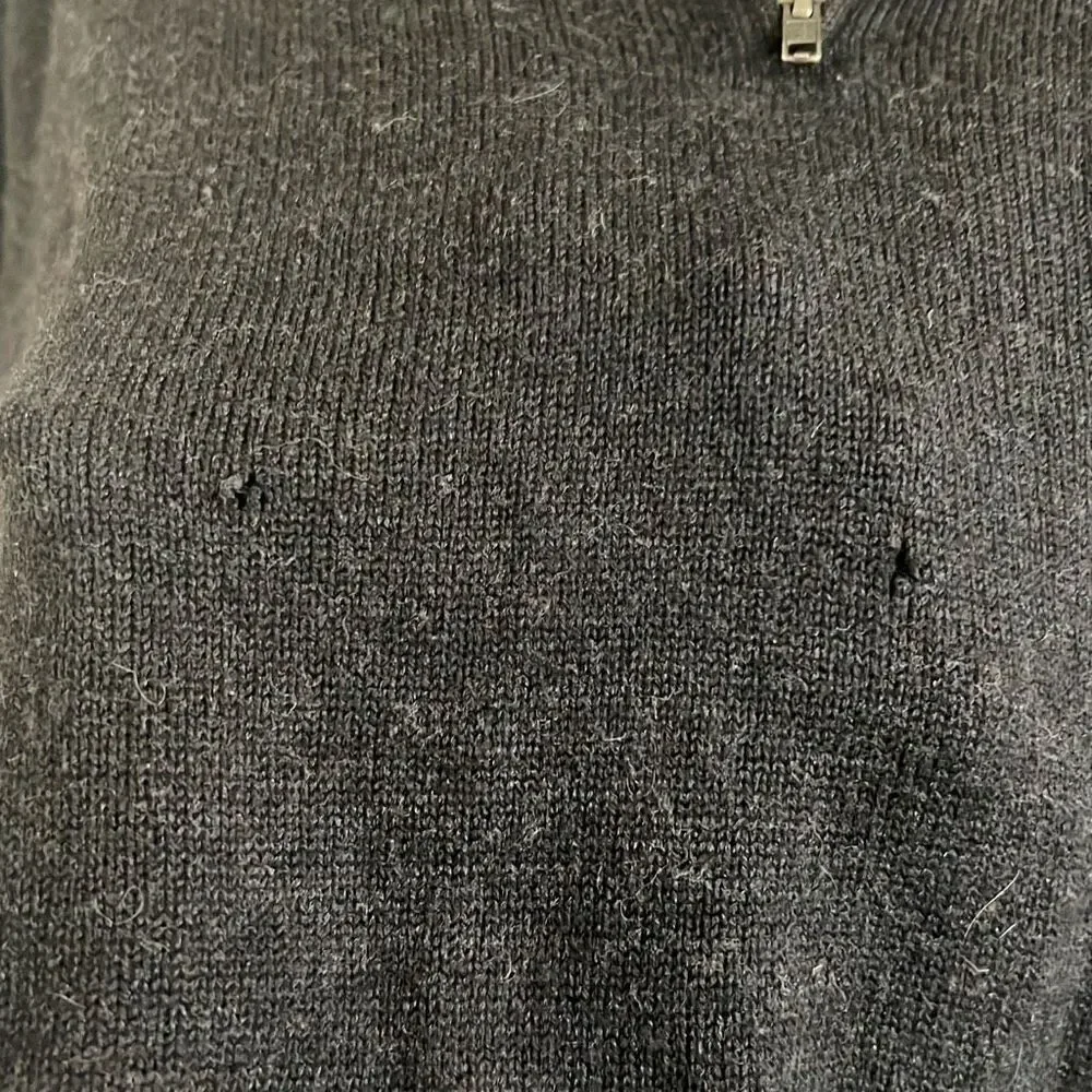 ✨Patagonia Men’s Black M's Merino 1/4-Zip Sweater✨